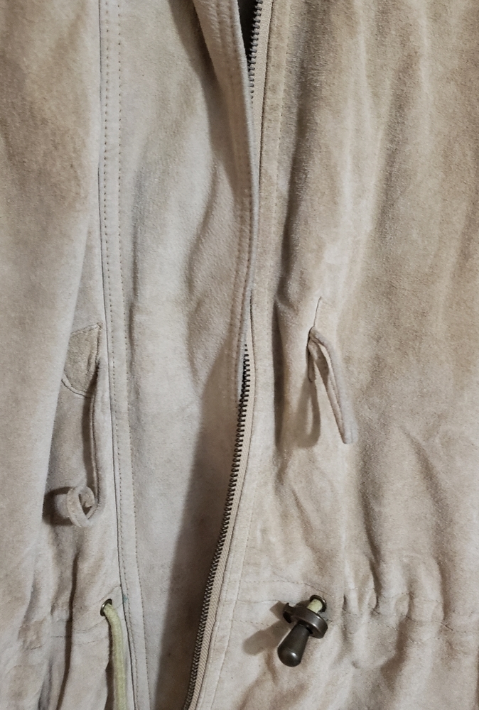 Coat - Picture 3 of 4